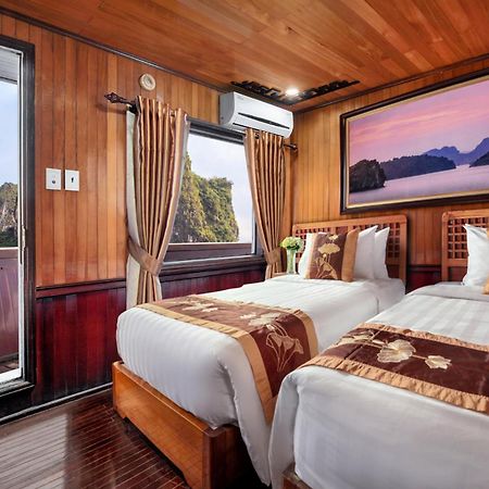 Cozy Bay Classic Cruise Халонг Екстер'єр фото